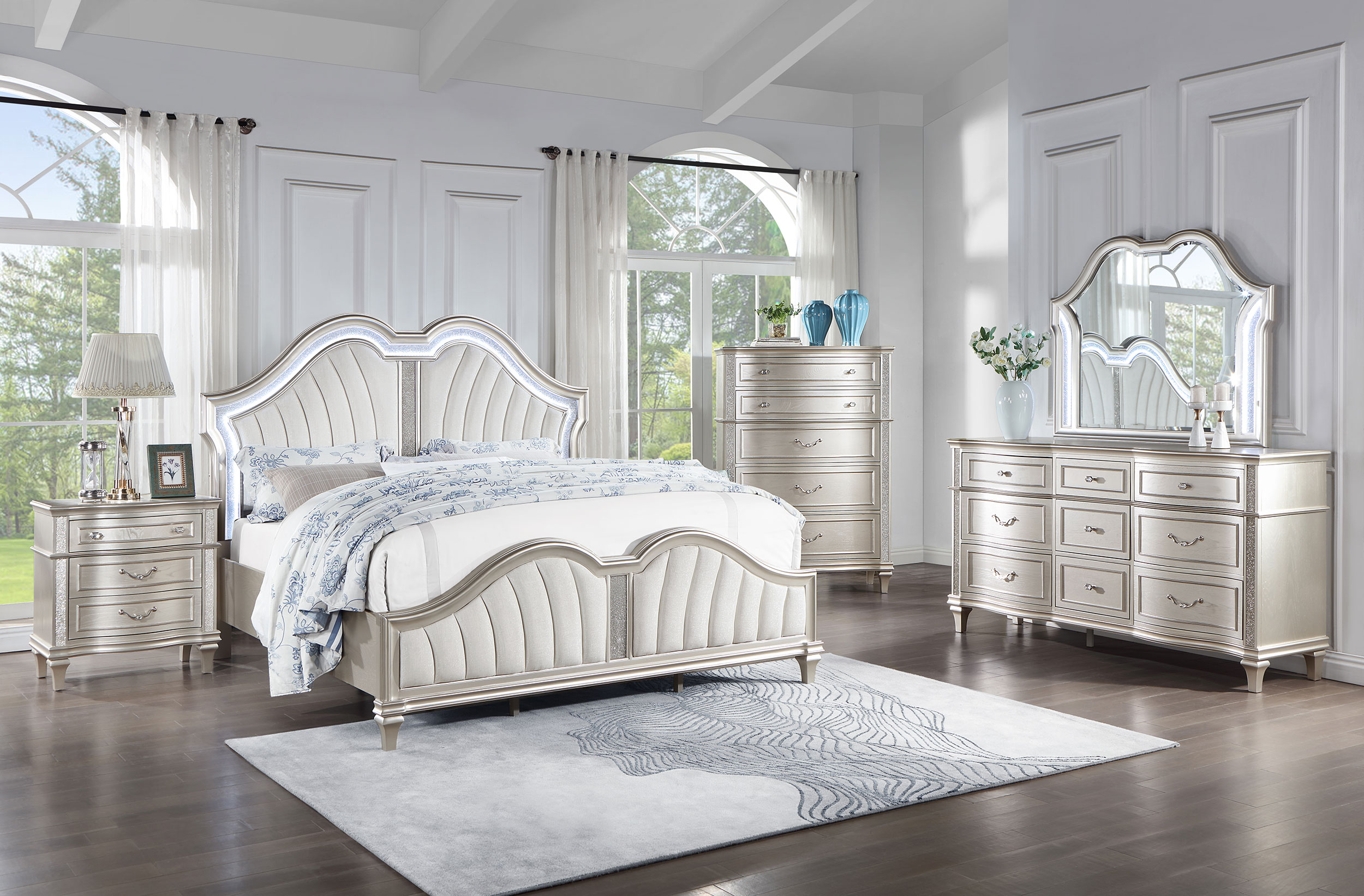 Evangeline 5-piece California King Bedroom Set Silver Oak Evangeline 5-piece California King Bedroom Set Silver Oak product image