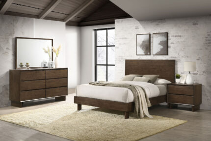 Glenwood 4-piece Queen Bedroom Set Warm Brown product image