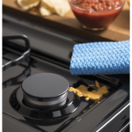 JGBS10DEMBB GE® 30" Free-Standing Front Control Gas Range top easy clean product image