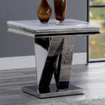 Villarsglane End Table - Furniture of America product image