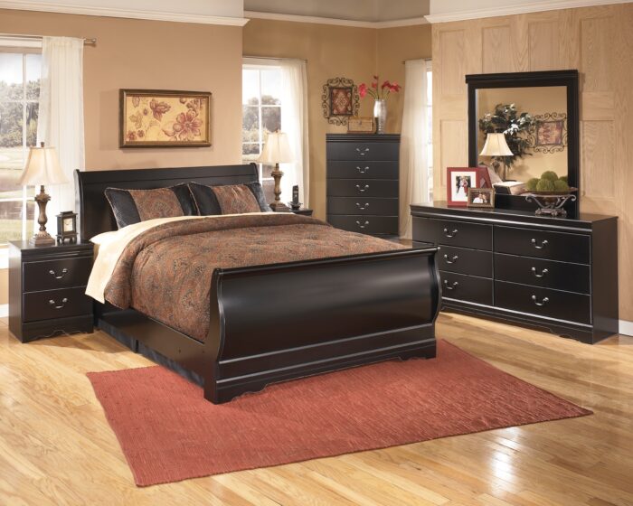 Huey Vineyard Queen Sleigh Bed product image