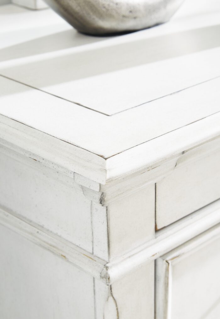 Kanwyn Dresser and Mirror product image