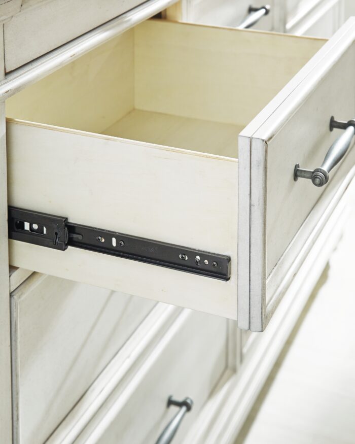 Kanwyn Dresser and Mirror product image