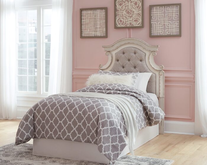 Realyn Twin Upholstered Panel Headboard product image