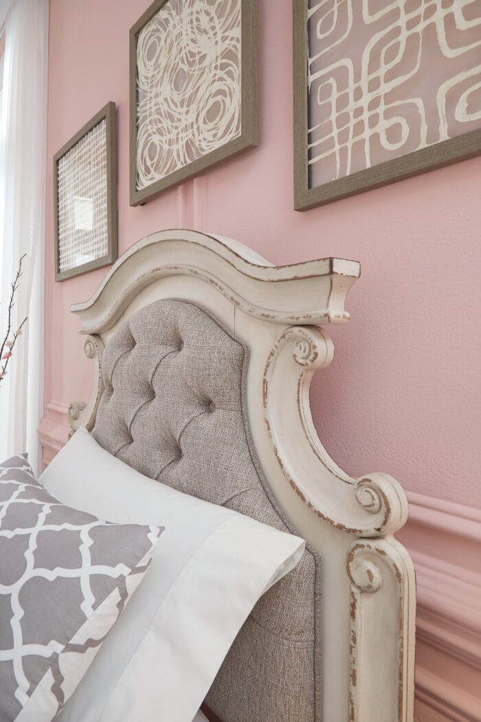 Realyn California King Upholstered Panel Bed product image
