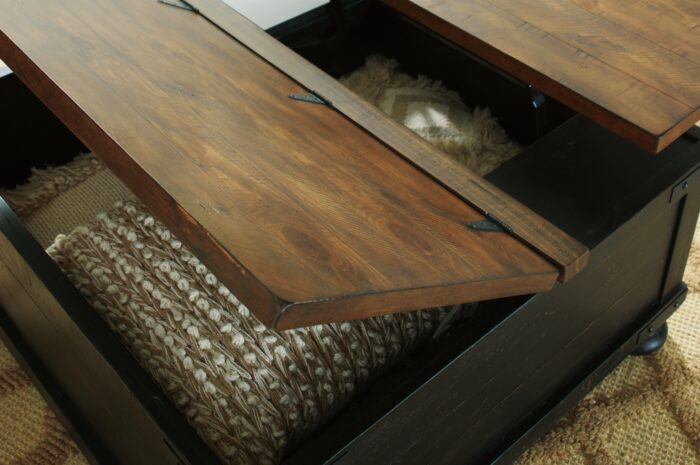 Valebeck Coffee Table with Lift Top product image