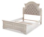 Realyn Full Panel Bed product image