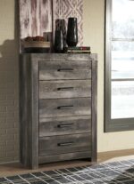 Wynnlow Chest of Drawers product image