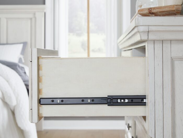Robbinsdale Dresser and Mirror product image