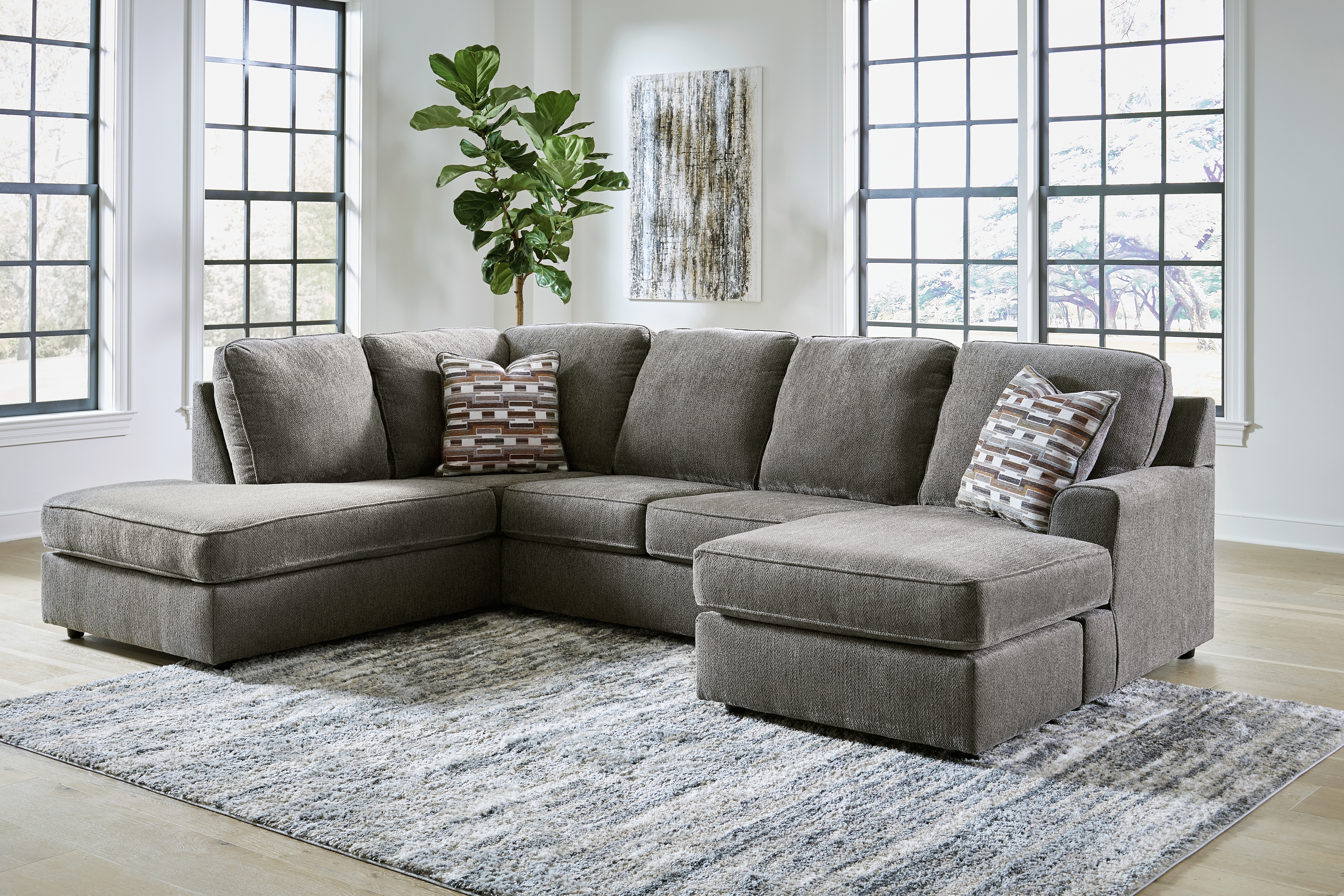 O'Phannon 2-Piece Sectional with Chaise product image
