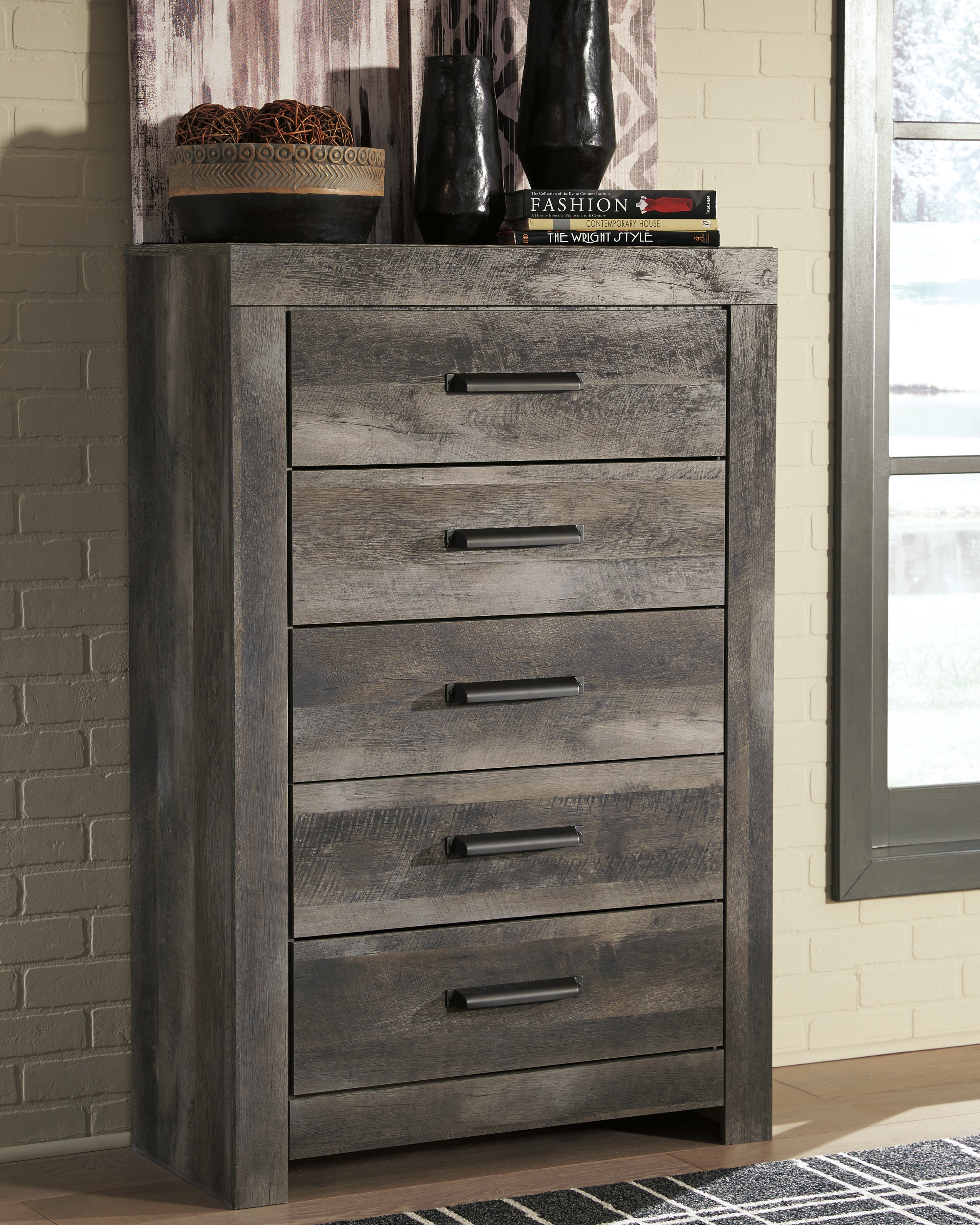 Wynnlow Chest of Drawers product image