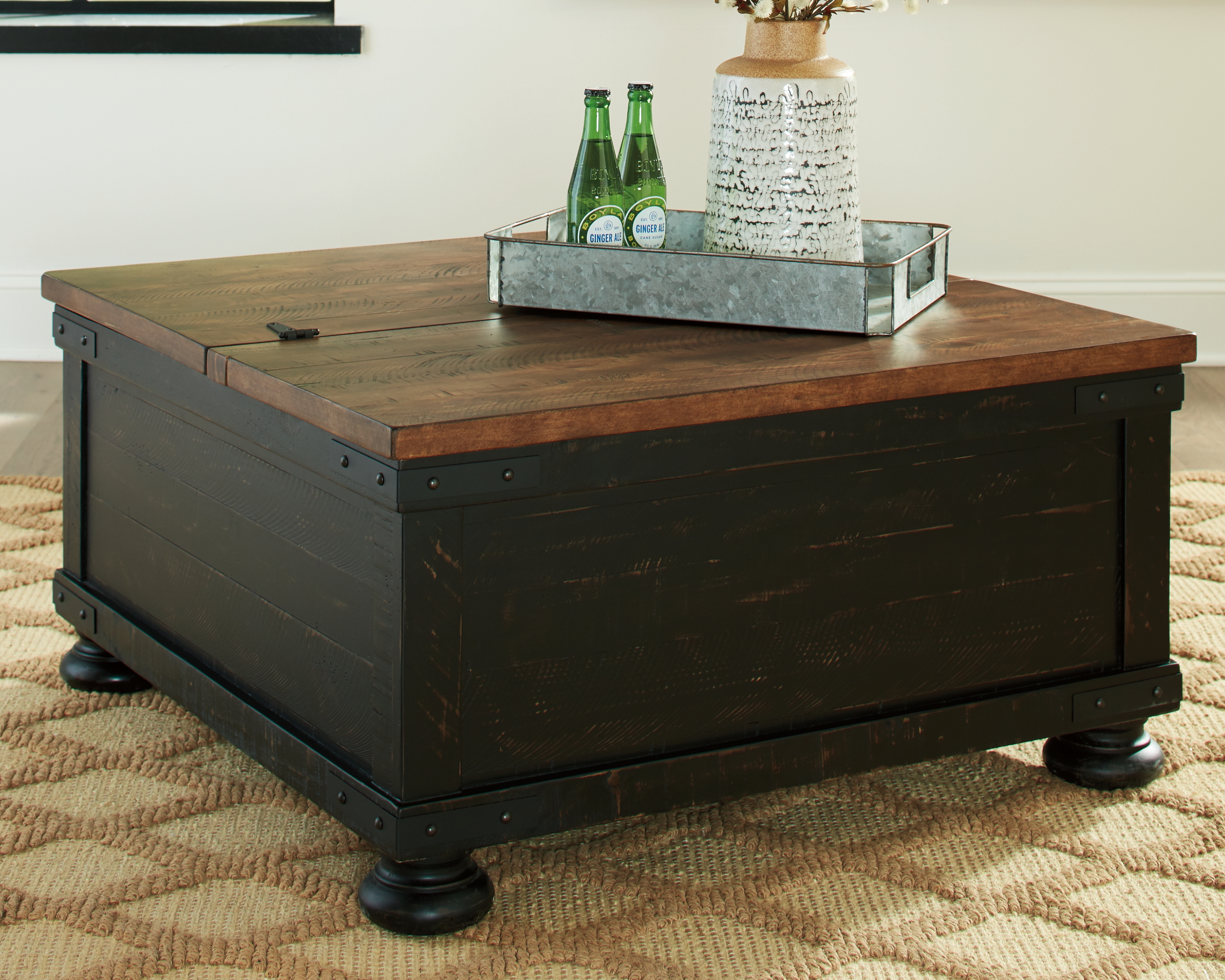 Valebeck Coffee Table with Lift Top product image