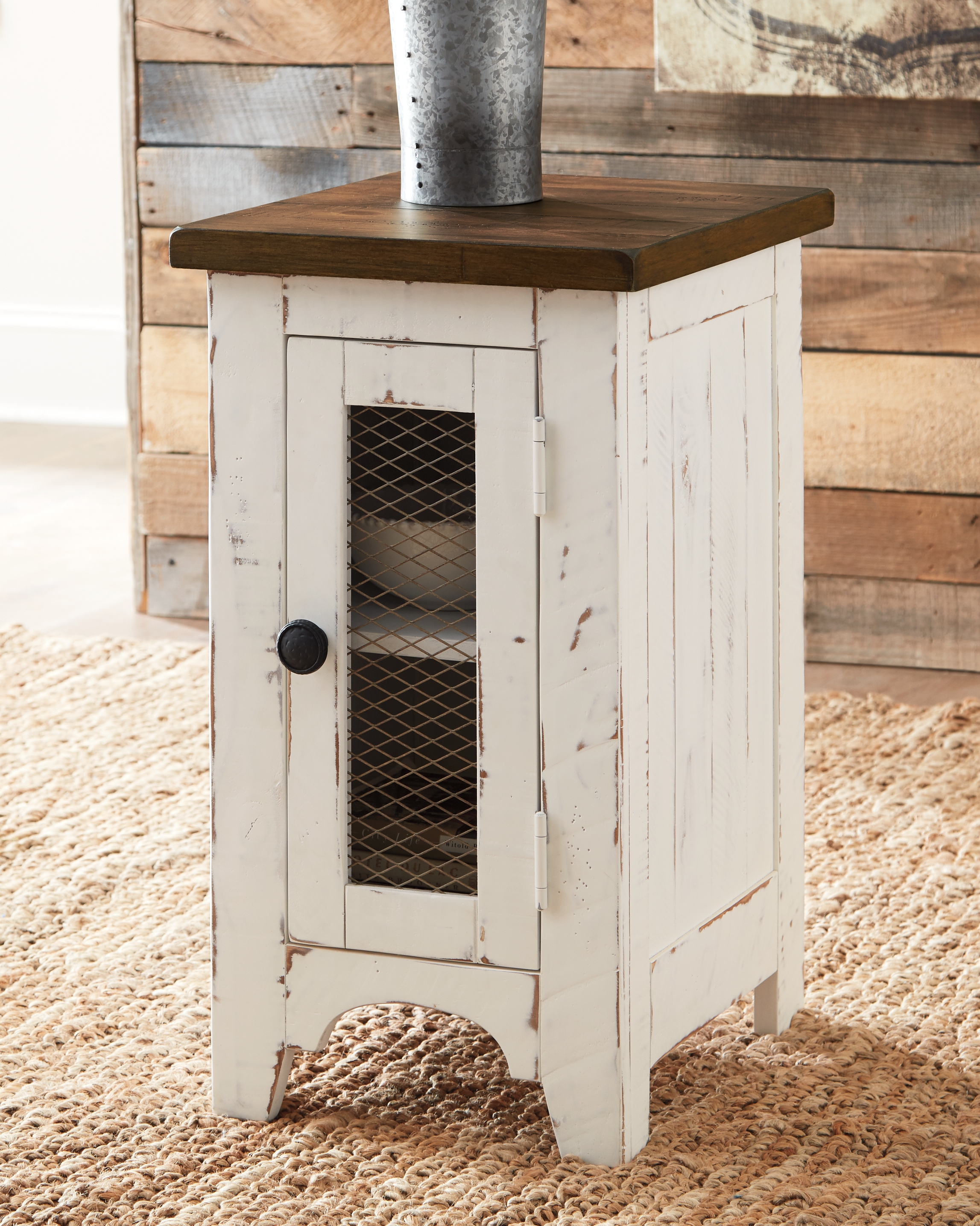Wystfield Chairside End Table product image