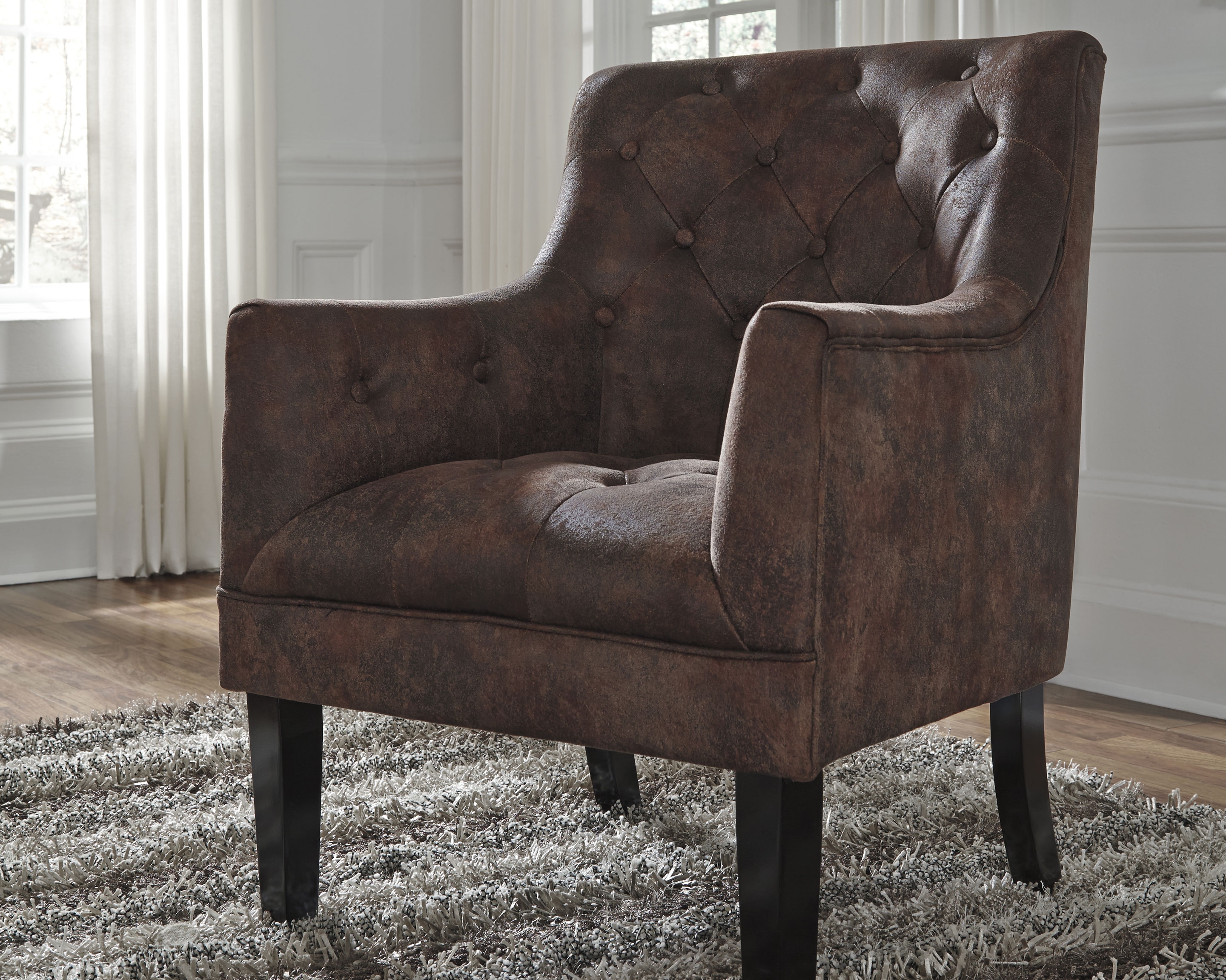 Drakelle Accent Chair product image