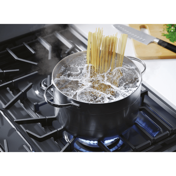 CombinatiFCRG3052BS Frigidaire 30" Gas Range with 5 burners showing water boiling with pasta product image